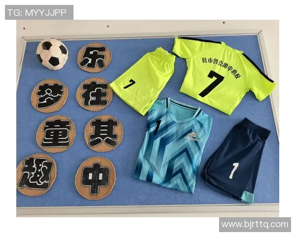 迷你足球球星手办：精致收藏与足球文化的完美融合